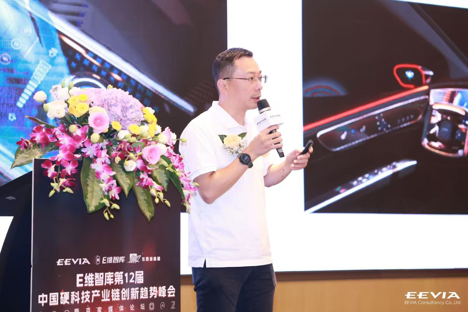 羅理 艾邁斯歐司朗高級市場經理 (1).jpg